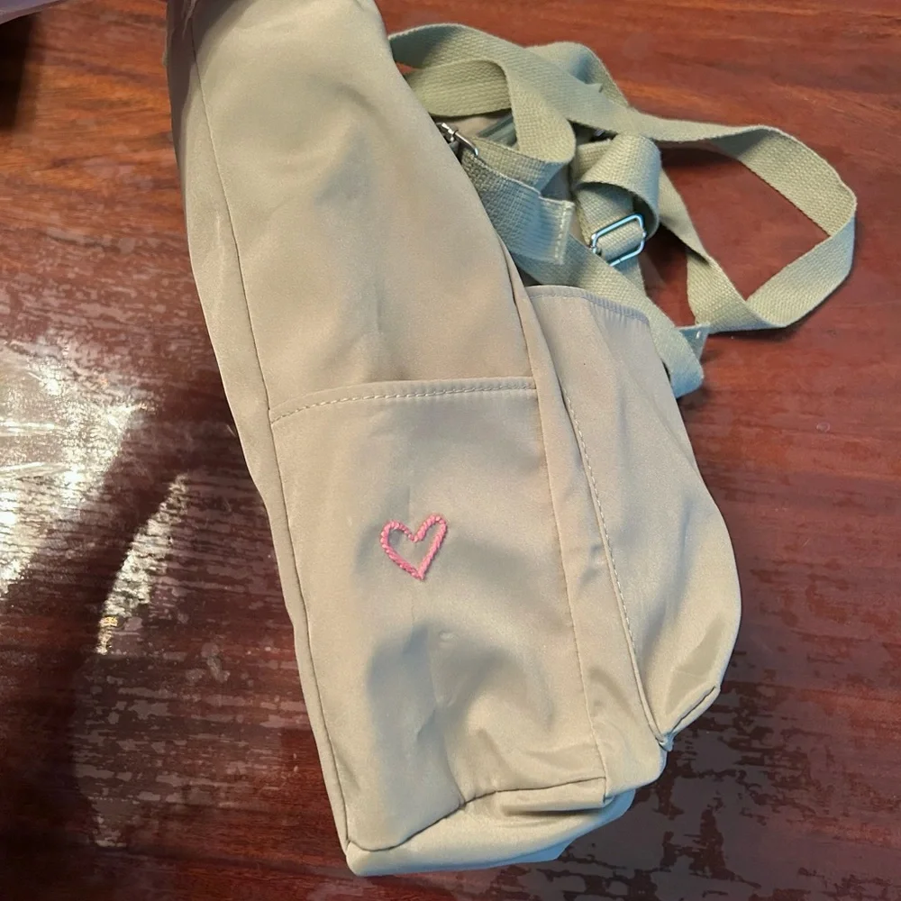 LAST CALL 🤍 sage green messenger / crossbody x shoulder / tote convertible bag